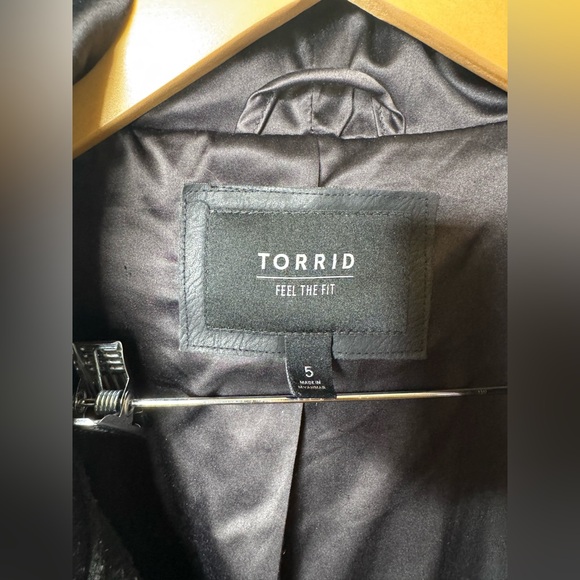 Torrid 5X Black Hooded PeaCoat - Picture 2 of 10